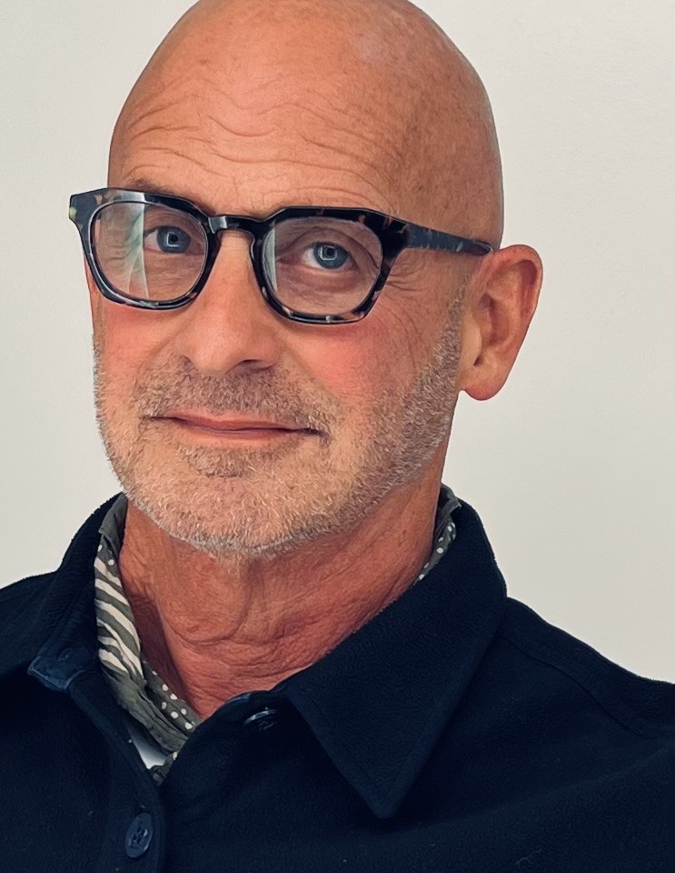 Portrait of Kelly Thompson