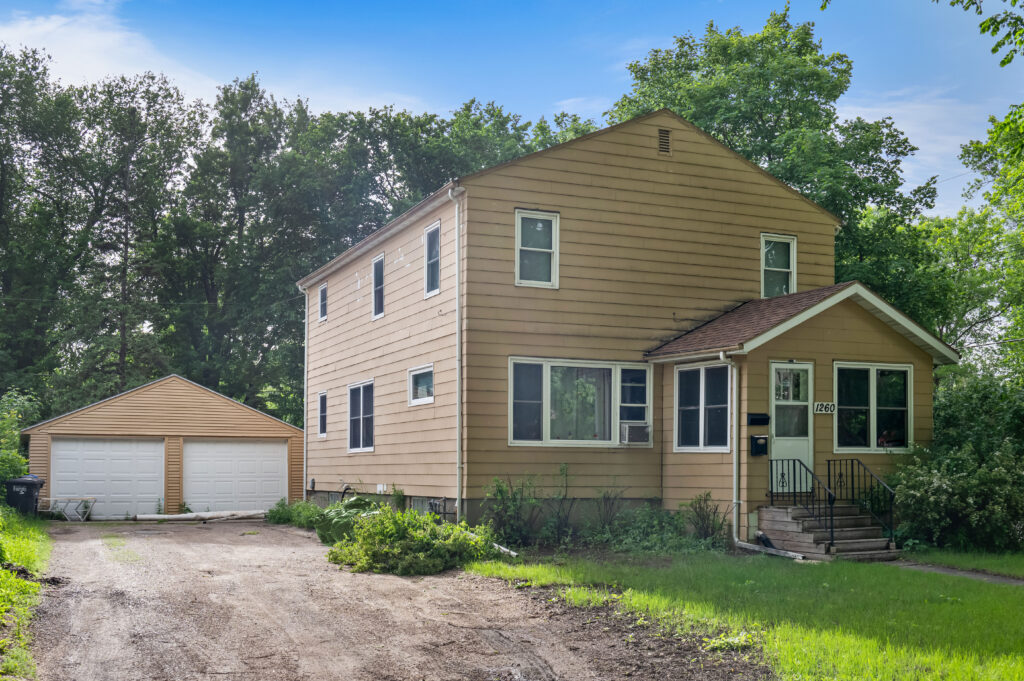 1260 8th St N Main, Fargo, ND 58102