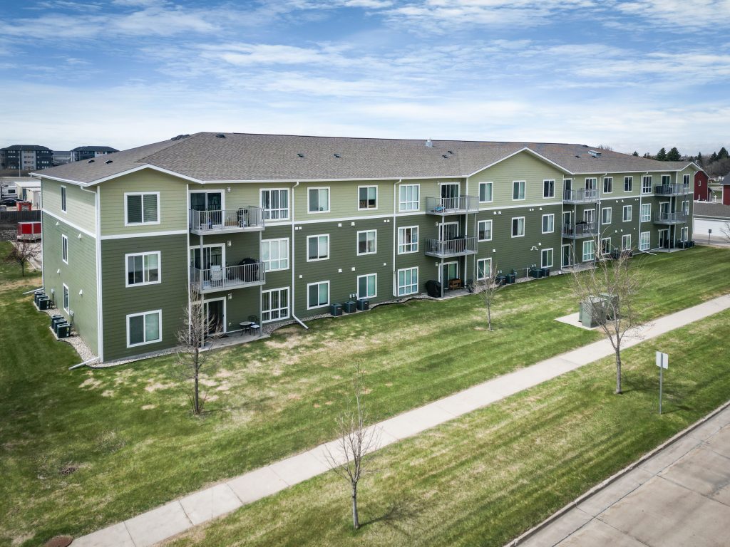 3900 S 11th St., Grand Forks, ND 58201