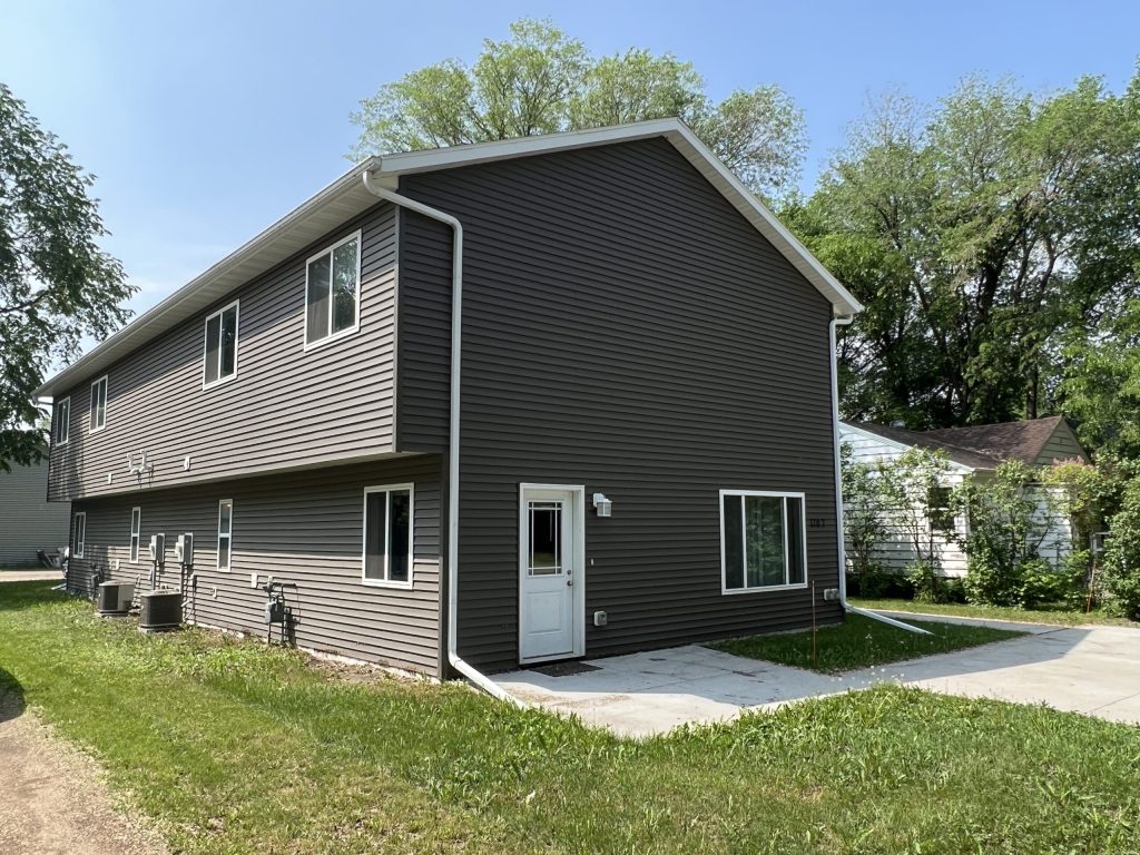 1707 1st Ave North B, Grand Forks, ND 58203