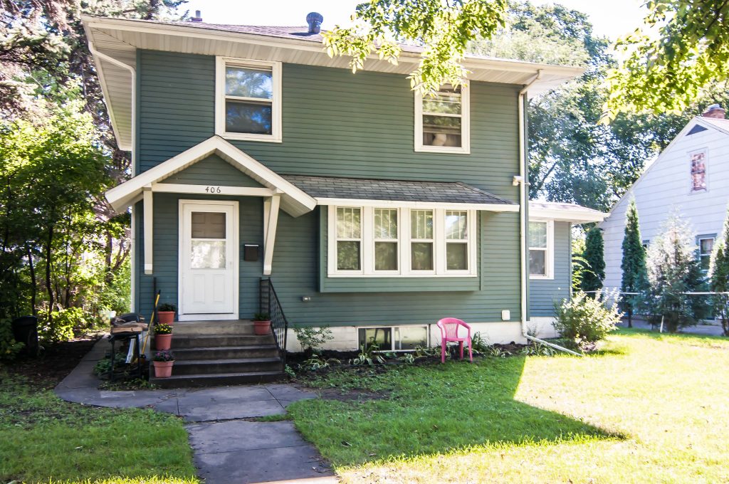 406 Hamline St, Grand Forks, ND 58203