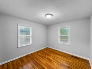 Upper Photo 4