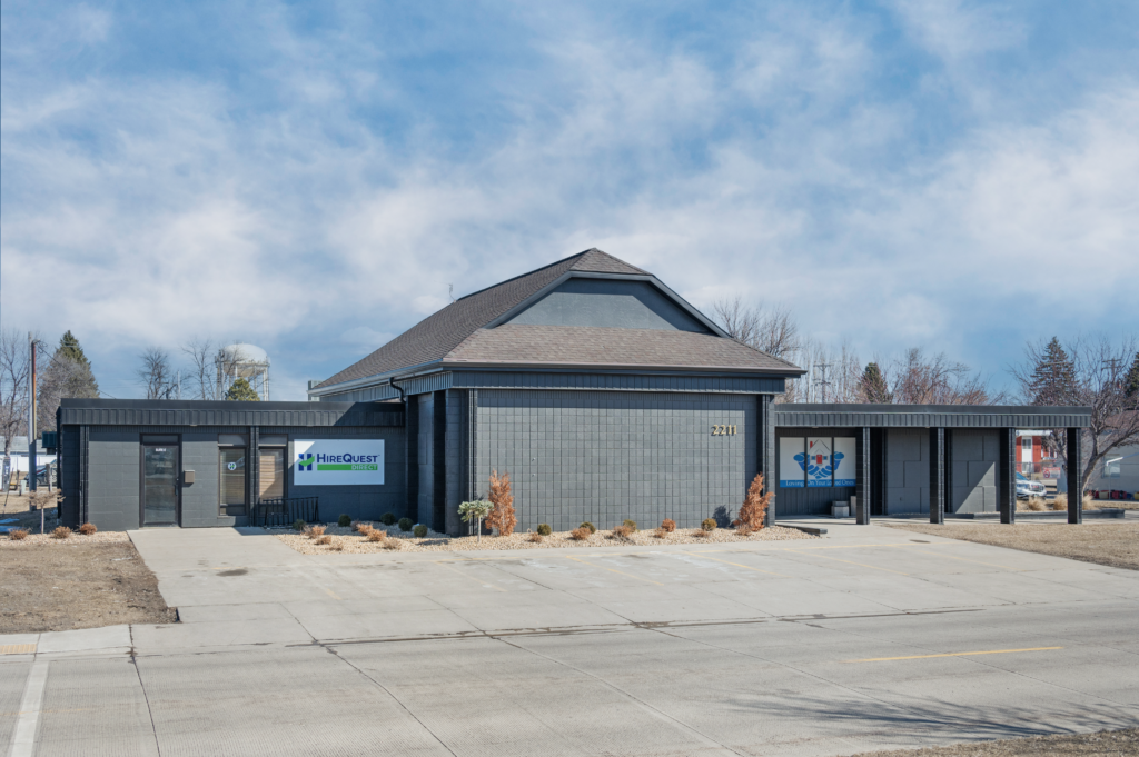 2211 S Washington