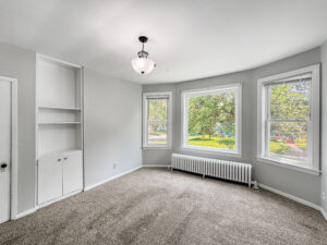 3 bed, 1 bath Photo 5