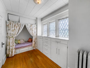 Main Level Photo 11