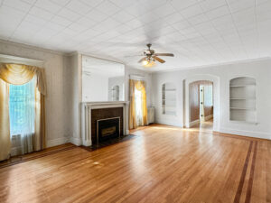 Main Level Photo 2