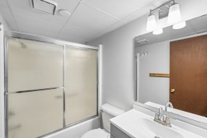 1BR/1B Photo 8
