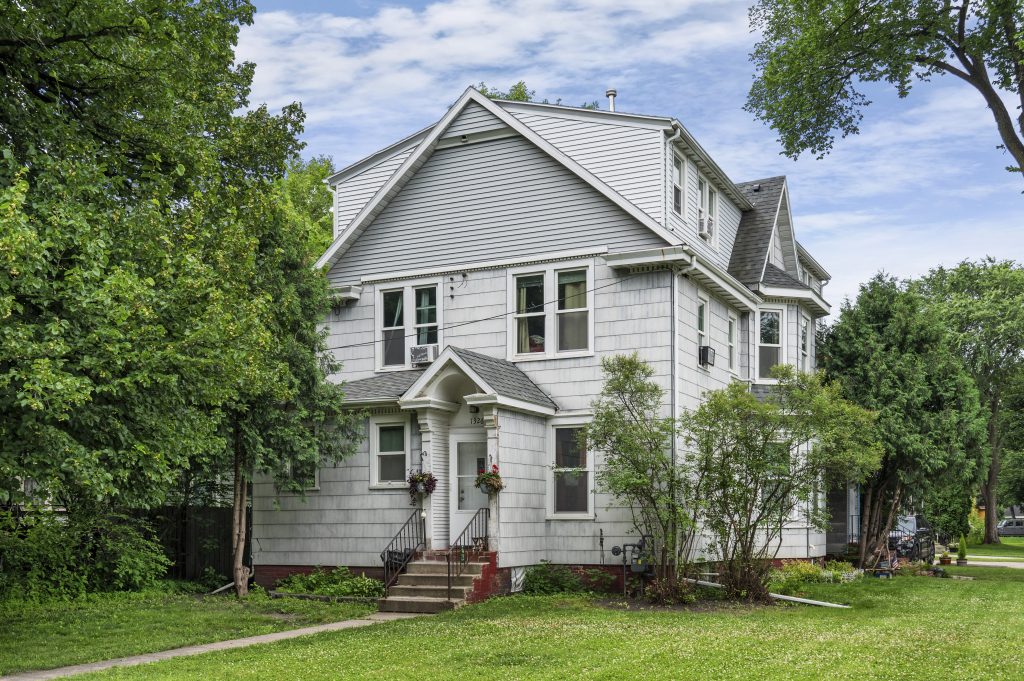 304 Eddy Court S, Fargo, ND 58103