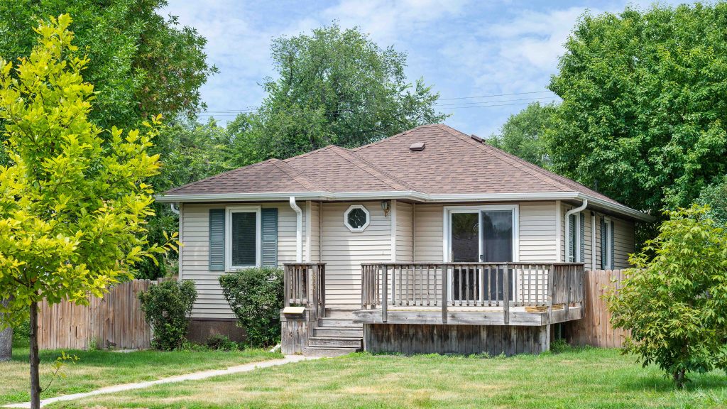 1820 1st Ave N, Grand Forks, ND 58201