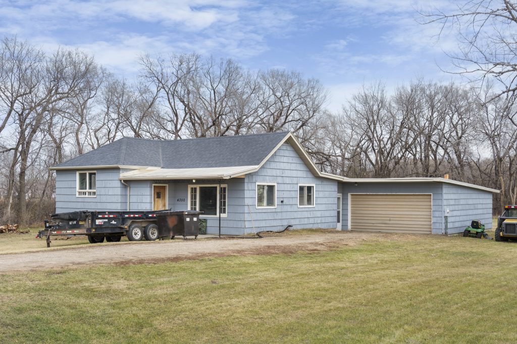 4350 N Columbia Rd, Grand Forks, ND 58203