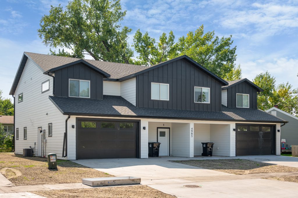 4905 7th Ave N, Grand Forks, ND 58203