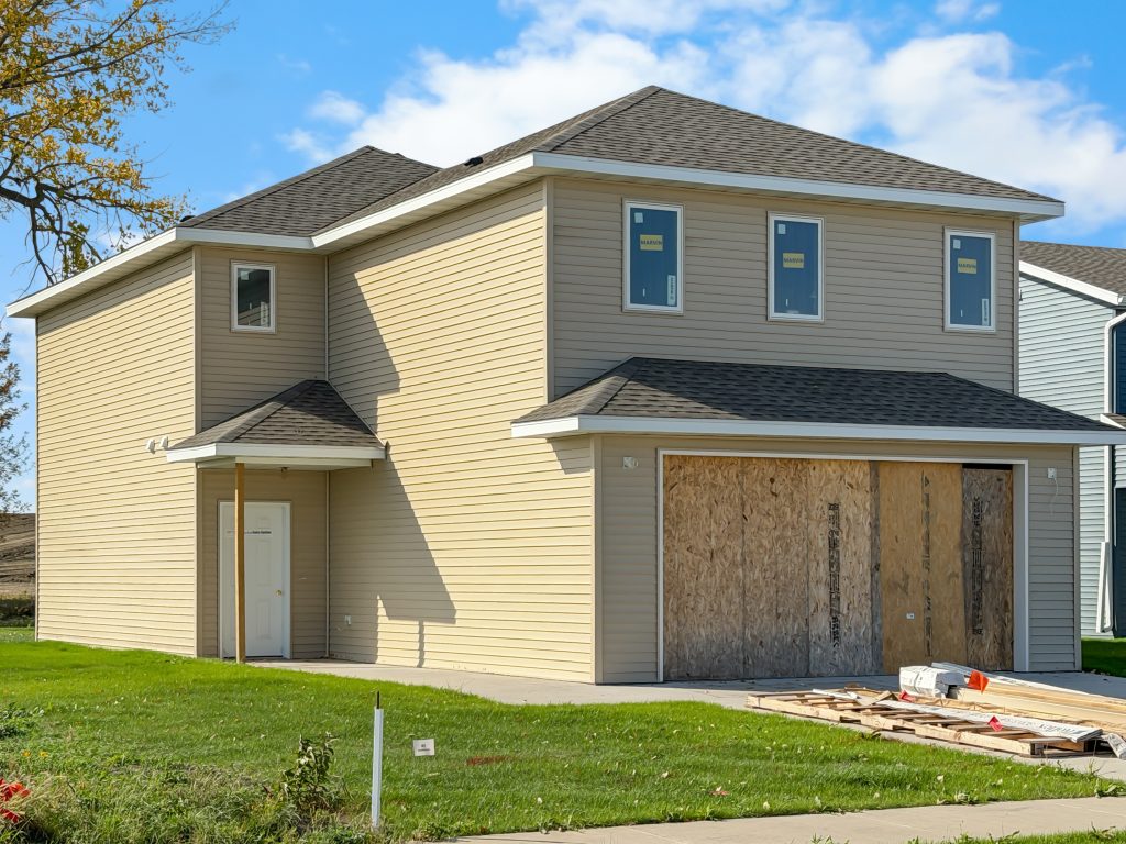 3089 45th Ave S, Grand Forks, ND 58201