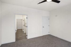 B - North Photo 7