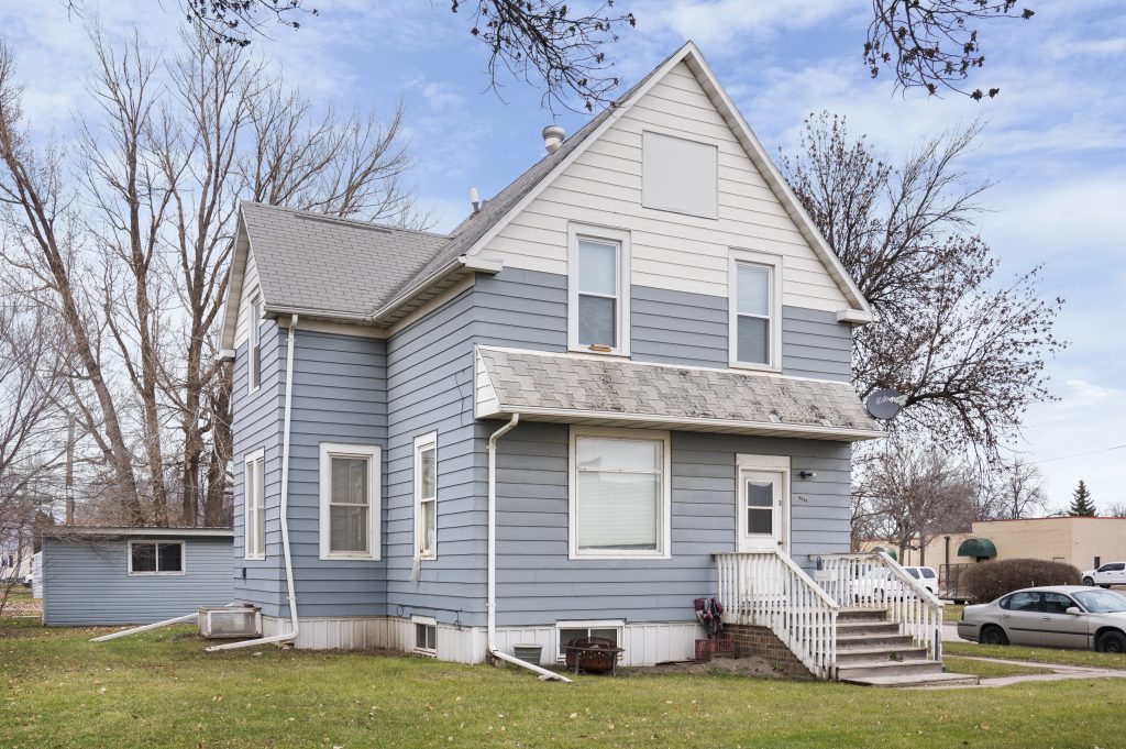 1502 Dyke Ave #3, Grand Forks, ND 58203