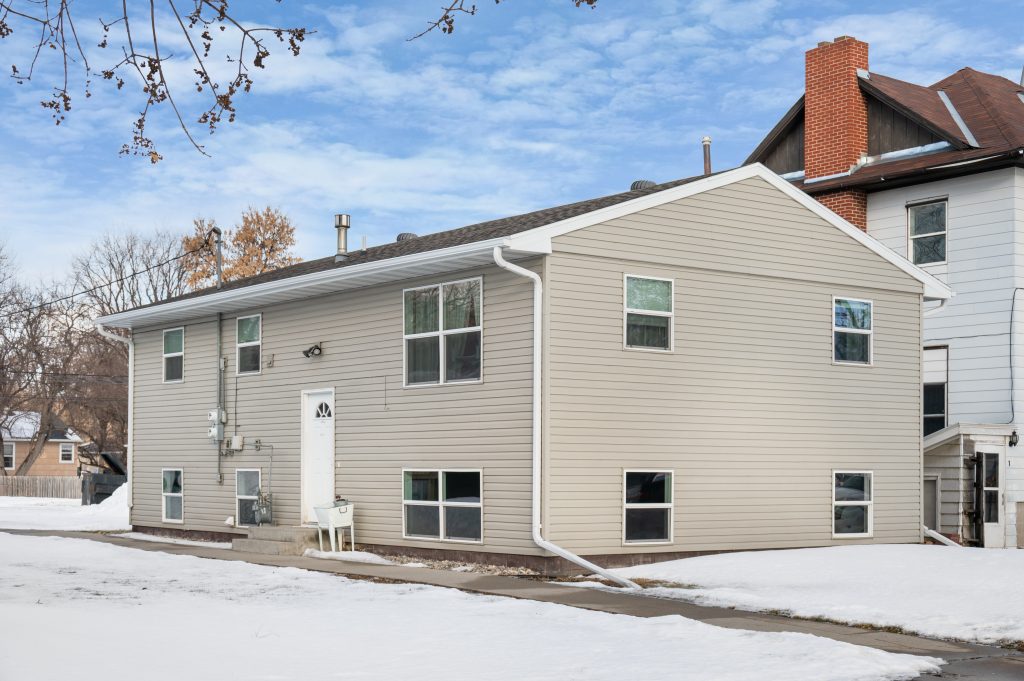 2010 Dyke Ave, Grand Forks, ND 58201