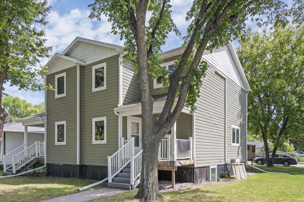 2029 1st Ave N A, Grand Forks, ND 58203