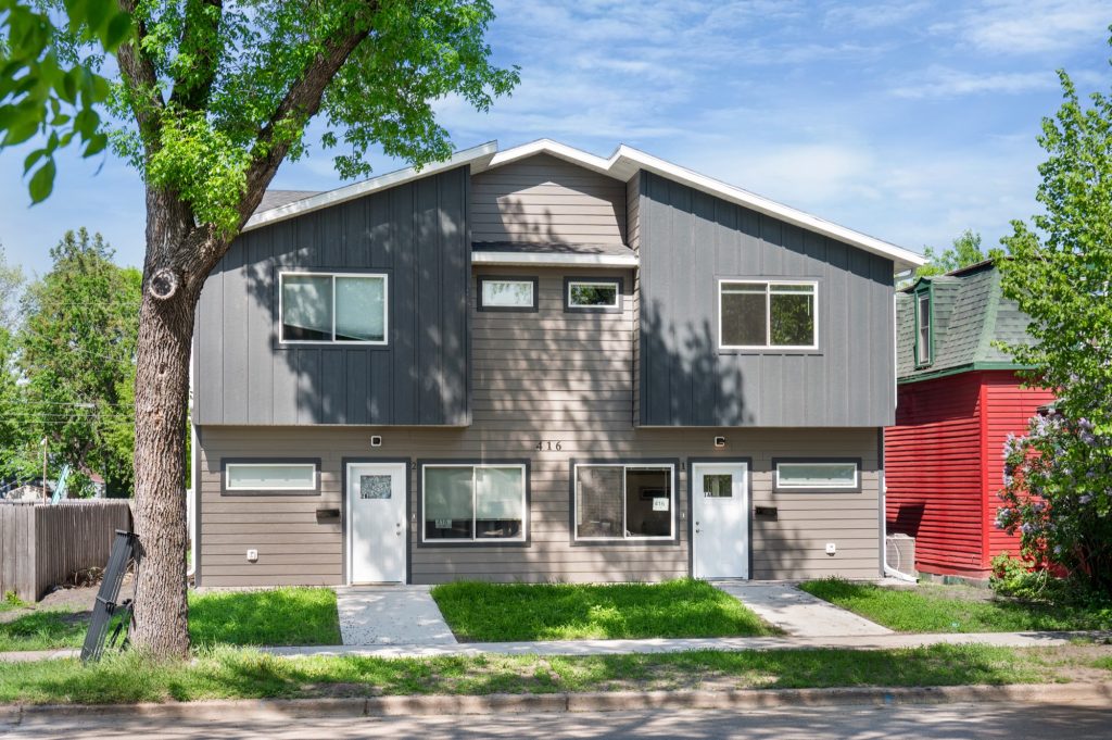 416 N 5th St B, Grand Forks, ND 58203