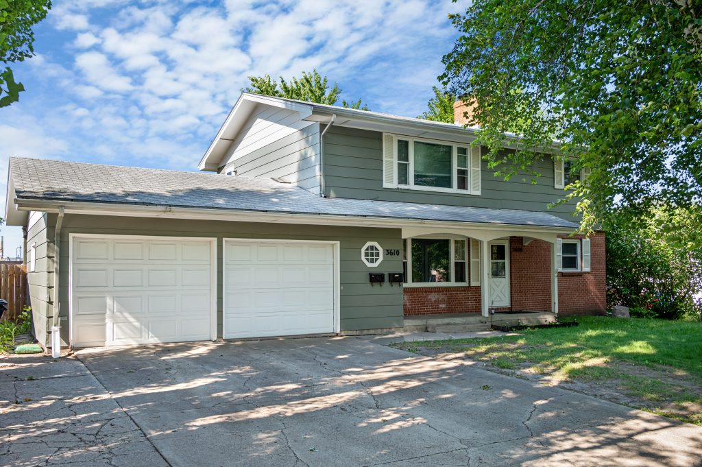 3608 12th Ave N, Grand Forks, ND 58203