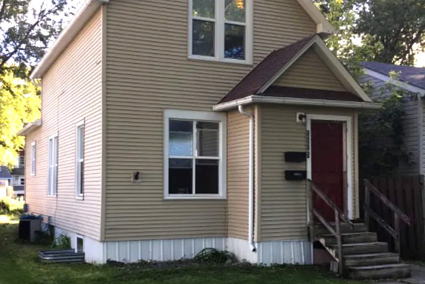 1115 5th Ave N, Grand Forks, ND 58203